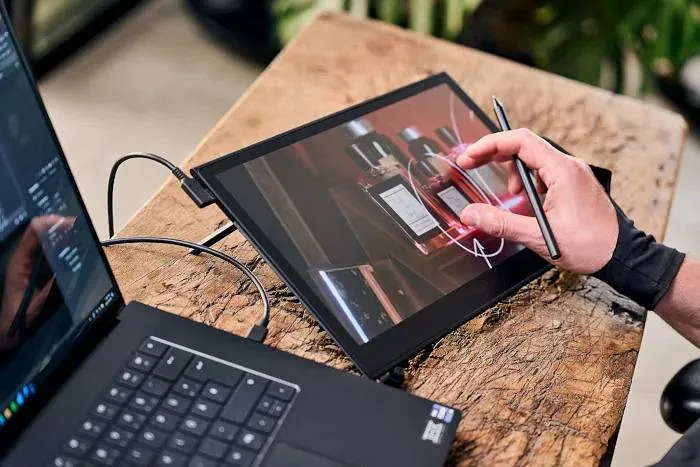 Tablet graficzny – podstawowe narzędzie nowoczesnego twórcy