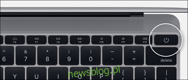 Przycisk zasilania w MacBooku Pro bez paska dotykowego