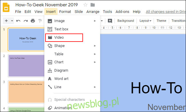 Otwórz prezentację Prezentacji Google, kliknij slajd, kliknij Wstaw, a następnie Wideo