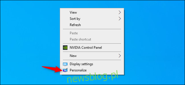 Opcja Personalizuj w menu kontekstowym pulpitu systemu Windows 10