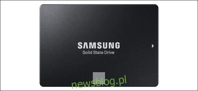 Dysk SSD Samsung 860 EVO.