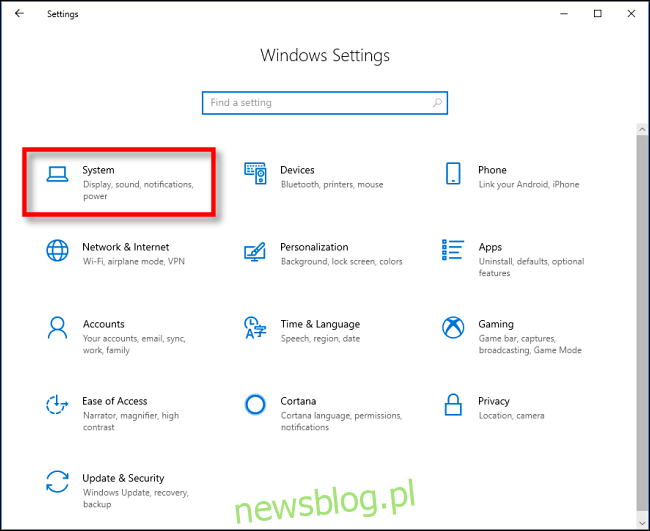 Kliknij opcję System w Ustawieniach w systemie Windows 10