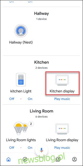 Aplikacja Google Home z ramką wokół opcji wyświetlania w kuchni (nazwana Google Home Hub)