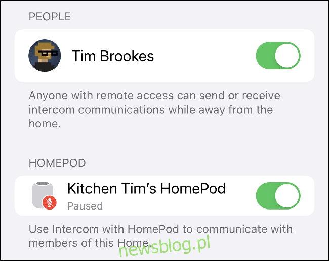 Włącz głośniki HomePods i konta wszystkich osób, które chcą mieć dostęp do funkcji interkomu.