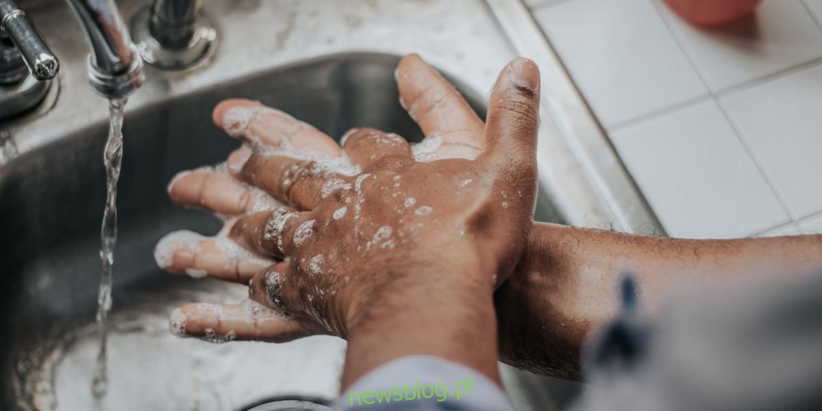 Jak otrzymywać regularne przypomnienia o myciu rąk w systemie iOS