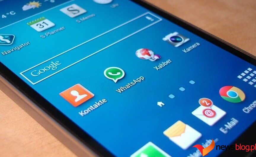Jak wyłączyć niebieskie znaczniki w WhatsApp
